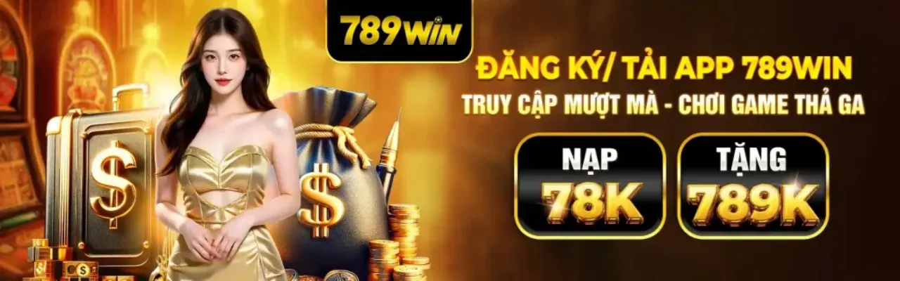 Hình ảnh tổng quan về sòng bạc trực tuyến Ga65, với các yếu tố casino sang trọng, chip vàng, bài, và ánh đèn xanh vàng của thương hiệu